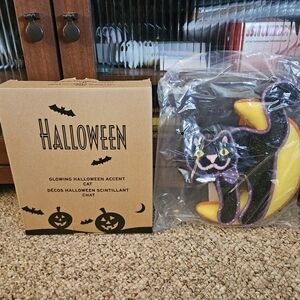 Avon Glowing Halloween Accent Black Cat